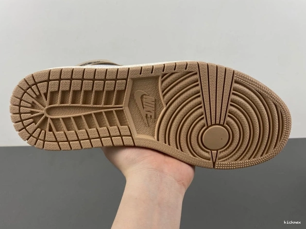 Cheap Air FD2596-021 OG Jordan 1 WMNS Latte High 0810